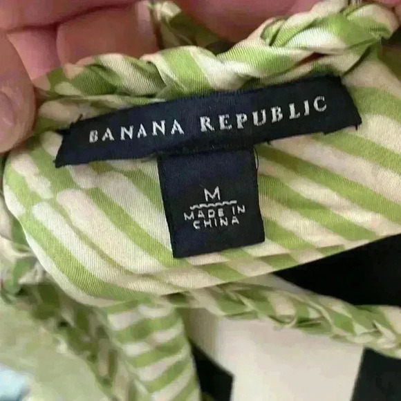 BANANA REPUBLIC green and white striped silk tank; size M - Picture 4 of 5